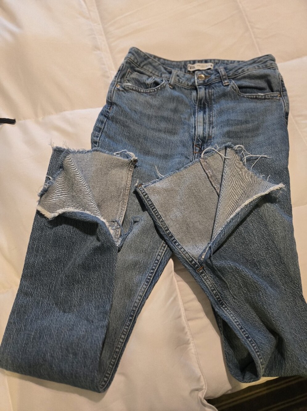 Zara Light Blue Straight-Leg Jeans with Raw Hem